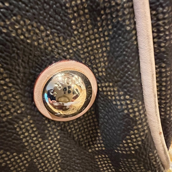 Michael Kors Greyson Large Handbag - Picture 13 of 13